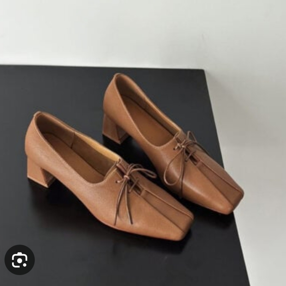 CHIKO Belva Square Toe Block Heel Oxfords Shoes Size 6 - Picture 2 of 7